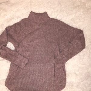 AMERICAN EAGLE PURPLE/PINK TURTLE NECK SWEATER